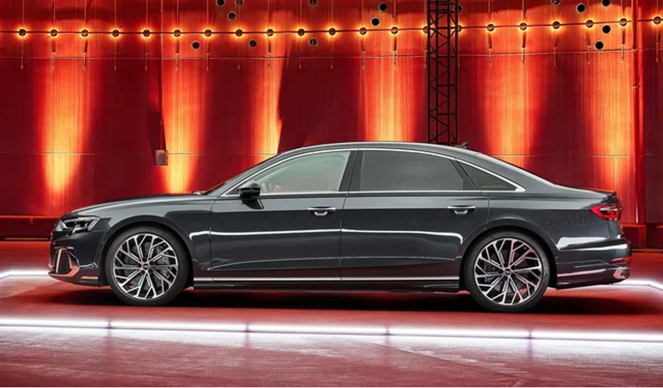 Audi A8L 2022