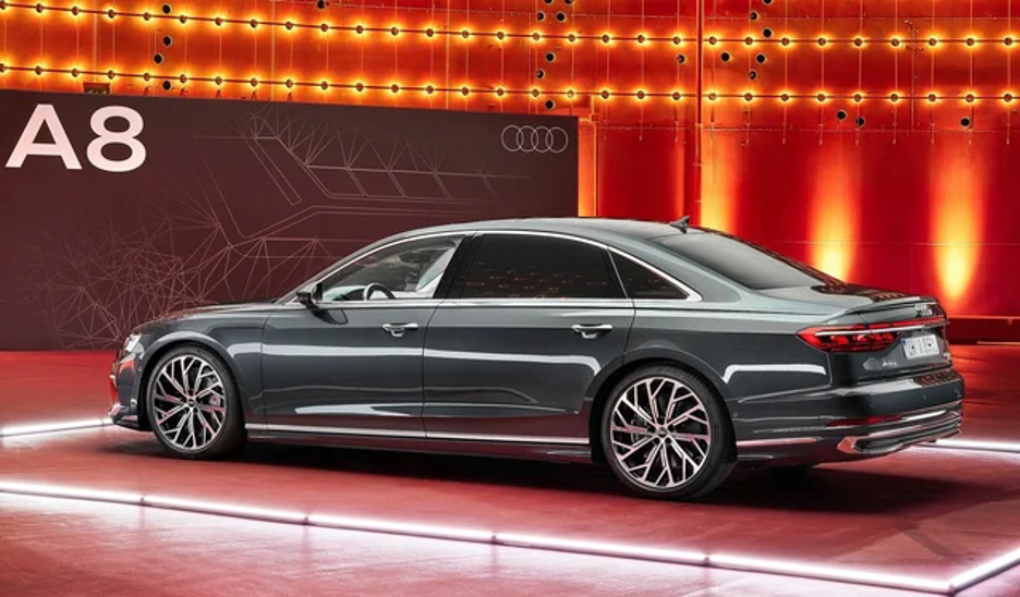 Audi A8L 2022