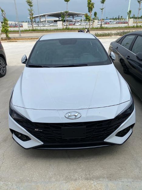 hyundai elantra 2023